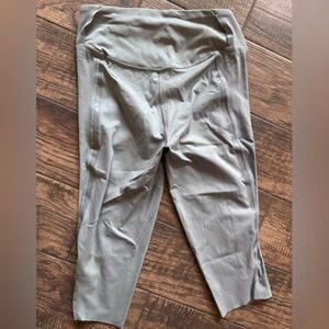 lululemon athletica Women's Gray Crop Leggings